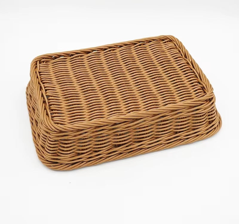 Rattan basket for bread
